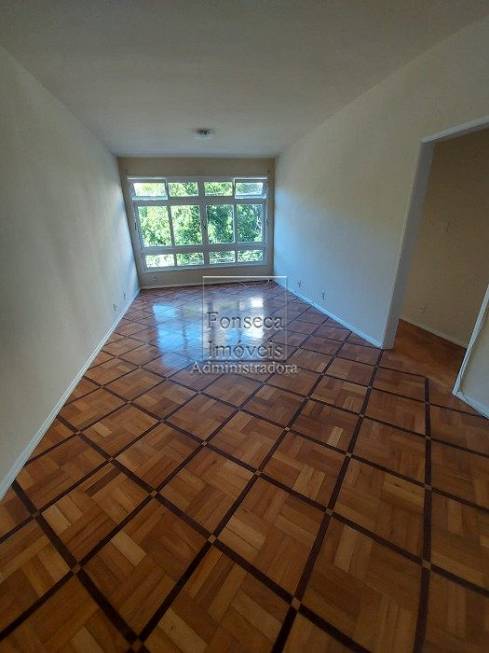 Foto 1 de Apartamento com 3 Quartos para alugar, 118m² em Centro, Petrópolis
