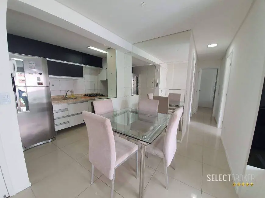 Foto 4 de Apartamento com 3 Quartos à venda, 74m² em Meireles, Fortaleza