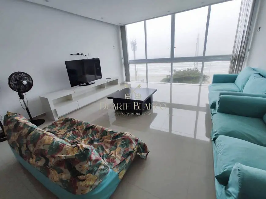 Foto 4 de Apartamento com 4 Quartos para alugar, 200m² em Pitangueiras, Guarujá