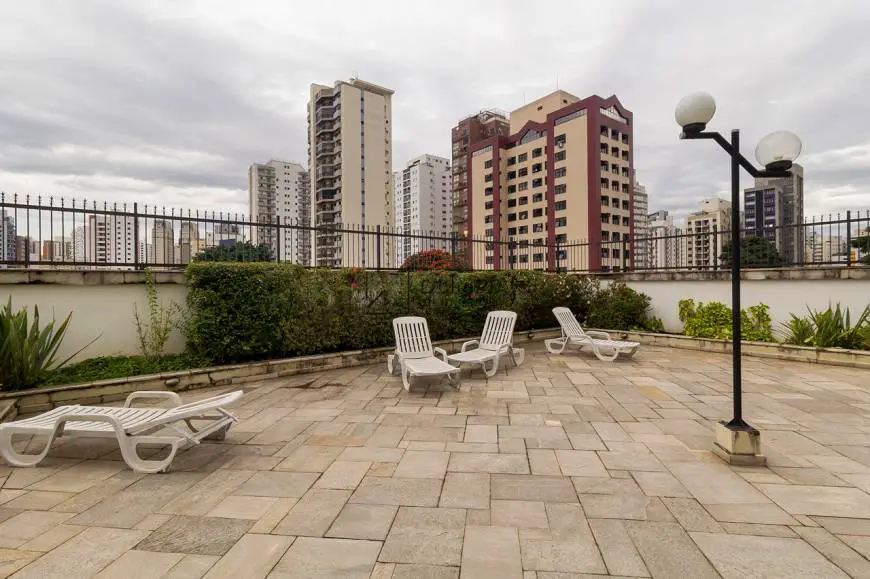 Foto 1 de Apartamento com 4 Quartos à venda, 182m² em Vila Olímpia, São Paulo