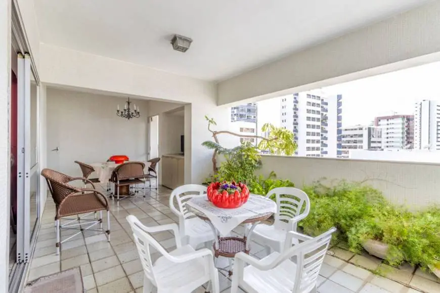 Foto 1 de Apartamento com 5 Quartos à venda, 389m² em Boa Viagem, Recife