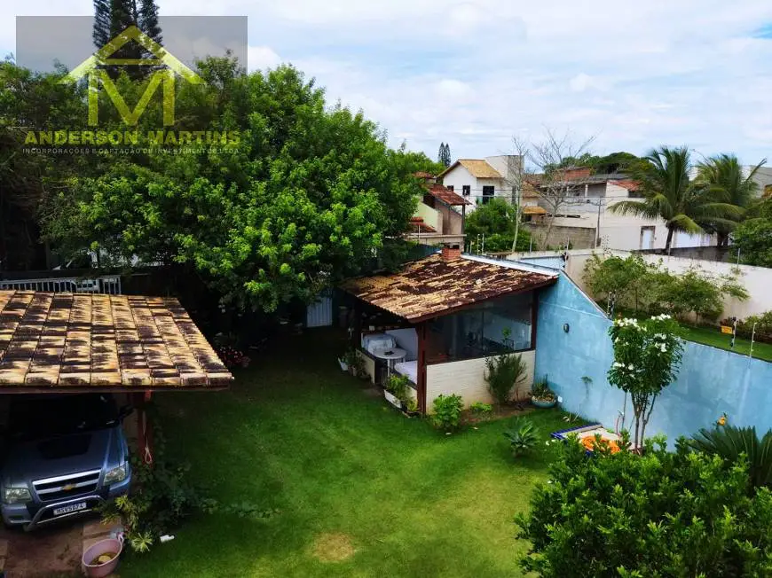 Foto 2 de Casa com 3 Quartos à venda, 360m² em Interlagos, Vila Velha