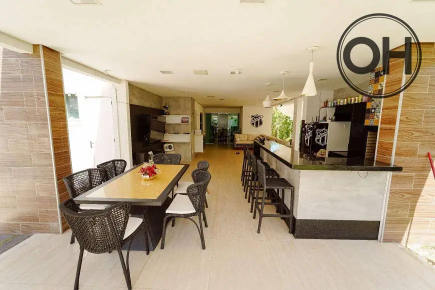Foto 2 de Casa de Condomínio com 4 Quartos à venda, 450m² em Alphaville Fortaleza, Eusébio