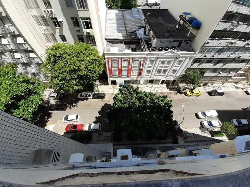 Foto 3 de Apartamento com 1 Quarto à venda, 45m² em Leme, Rio de Janeiro