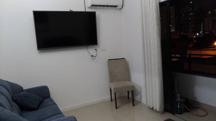 Foto 2 de Apartamento com 2 Quartos à venda, 67m² em Centro, Balneário Camboriú