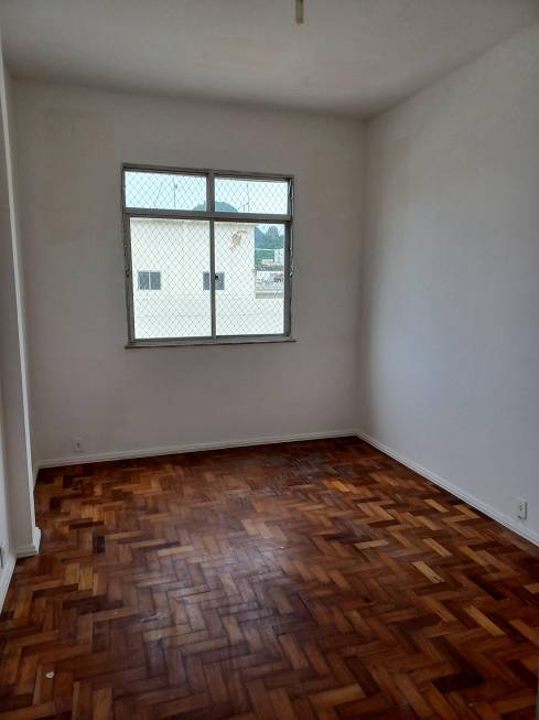 Foto 5 de Apartamento com 2 Quartos para alugar, 74m² em Leme, Rio de Janeiro