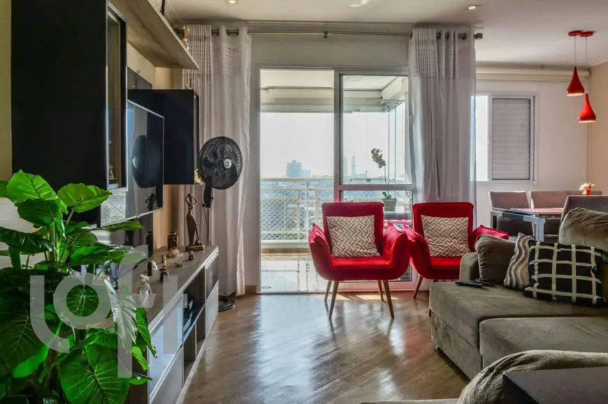 Foto 2 de Apartamento com 3 Quartos à venda, 69m² em Água Rasa, São Paulo