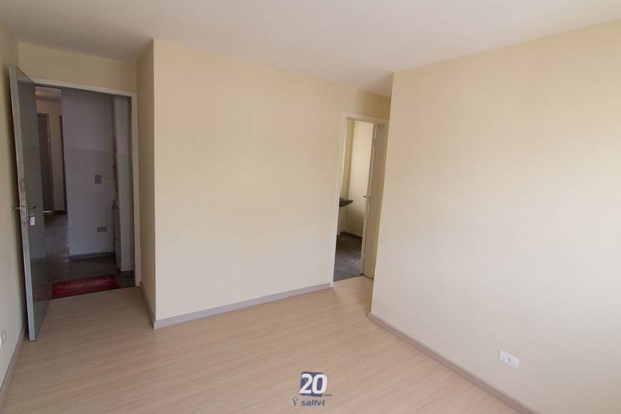 Foto 3 de Apartamento com 3 Quartos à venda, 46m² em Capão Raso, Curitiba
