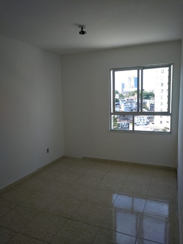 Foto 3 de Apartamento com 3 Quartos para alugar, 80m² em Garcia, Salvador