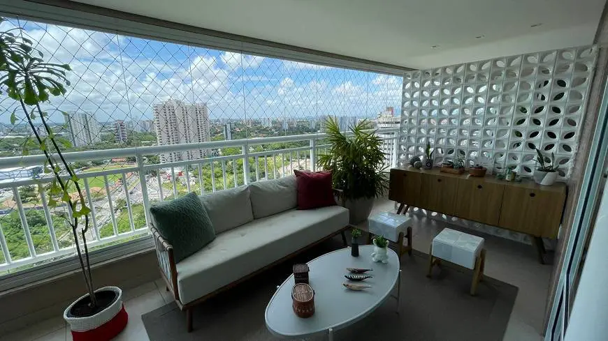 Foto 4 de Apartamento com 4 Quartos à venda, 220m² em Guararapes, Fortaleza