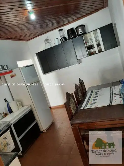 Foto 5 de Casa com 2 Quartos à venda, 300m² em Centro, Cesário Lange