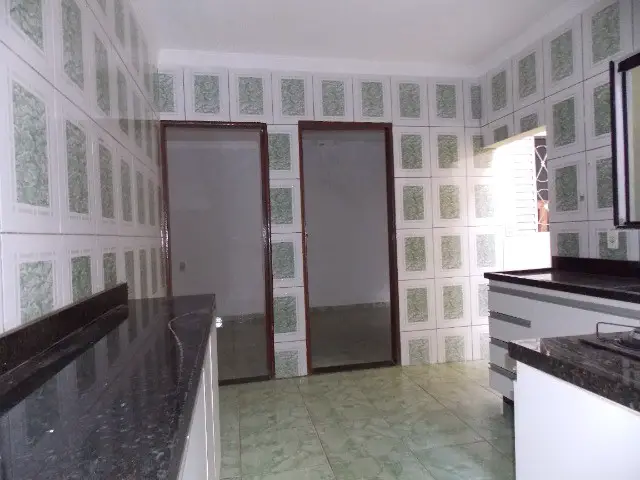 Foto 3 de Casa com 2 Quartos à venda, 130m² em Santa Maria, Brasília