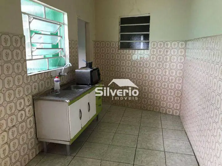 Foto 3 de Casa com 3 Quartos para alugar, 100m² em Conjunto Residencial Trinta e Um de Março, São José dos Campos