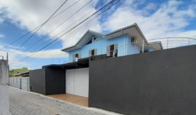 Foto 1 de Casa com 3 Quartos para alugar, 220m² em Ribeirão da Ilha, Florianópolis