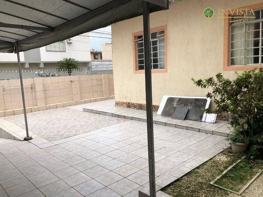 Foto 4 de Casa com 4 Quartos para alugar, 230m² em Estreito, Florianópolis