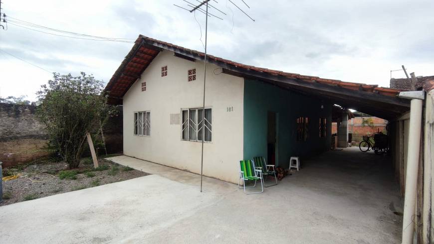 Foto 1 de Casa com 4 Quartos à venda, 150m² em Morro do Meio, Joinville
