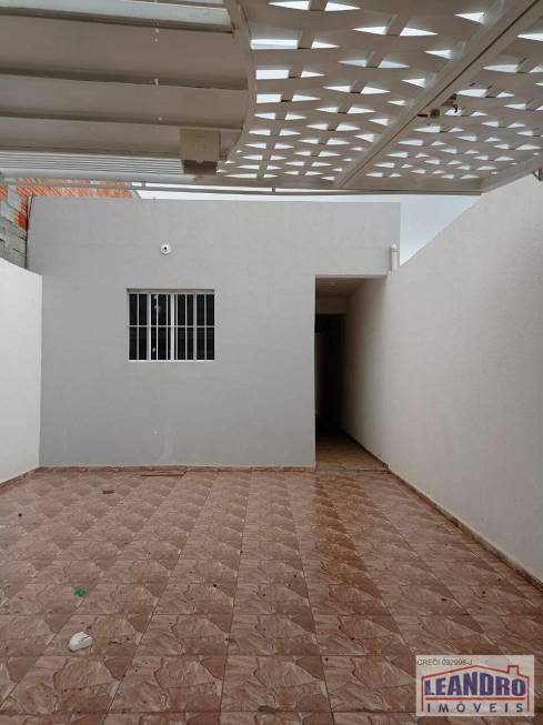 Foto 1 de Casa de Condomínio com 2 Quartos para alugar, 50m² em Parque das Varinhas, Mogi das Cruzes