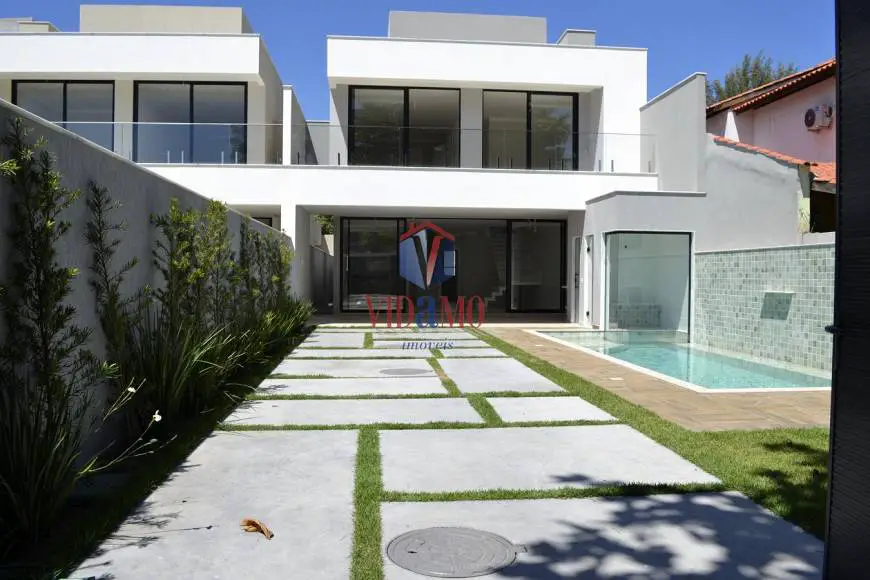 Foto 1 de Casa de Condomínio com 5 Quartos à venda, 290m² em Barra da Tijuca, Rio de Janeiro
