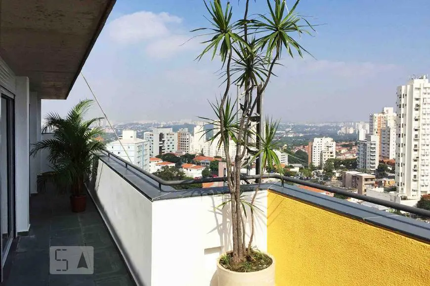Foto 1 de Cobertura com 4 Quartos para alugar, 195m² em Vila Madalena, São Paulo