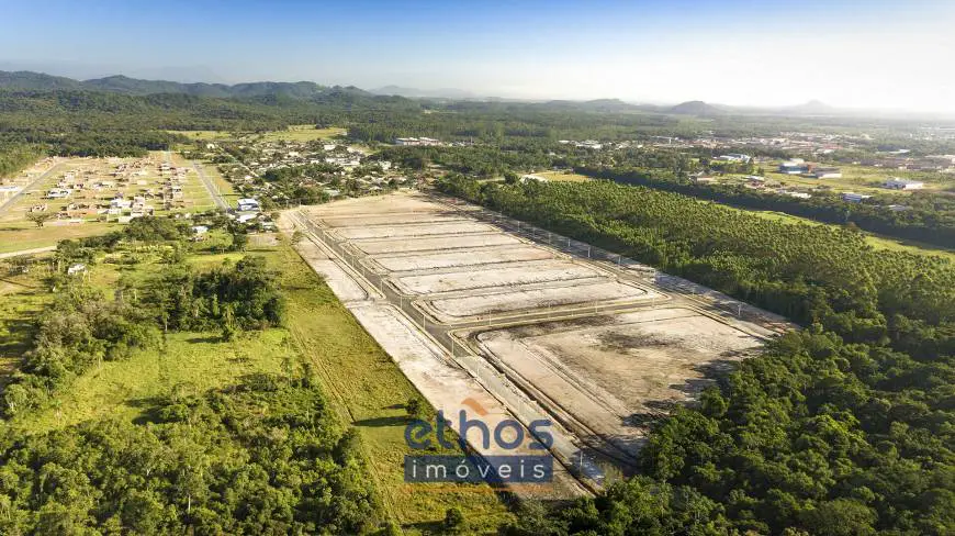 Foto 2 de Lote/Terreno à venda, 240m² em Porto Grande, Araquari