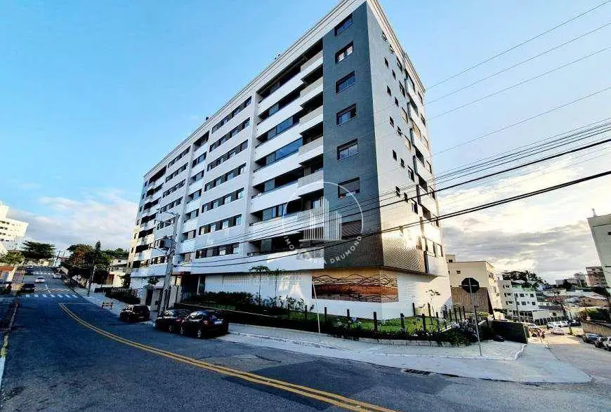 Foto 1 de Apartamento com 2 Quartos à venda, 65m² em Estreito, Florianópolis
