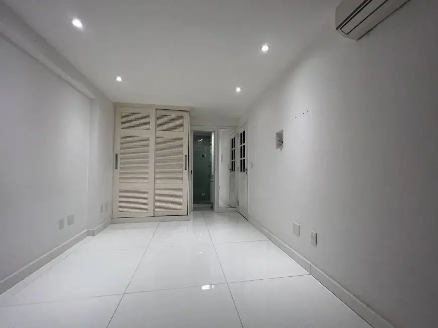 Foto 5 de Apartamento com 2 Quartos para alugar, 84m² em Leblon, Rio de Janeiro