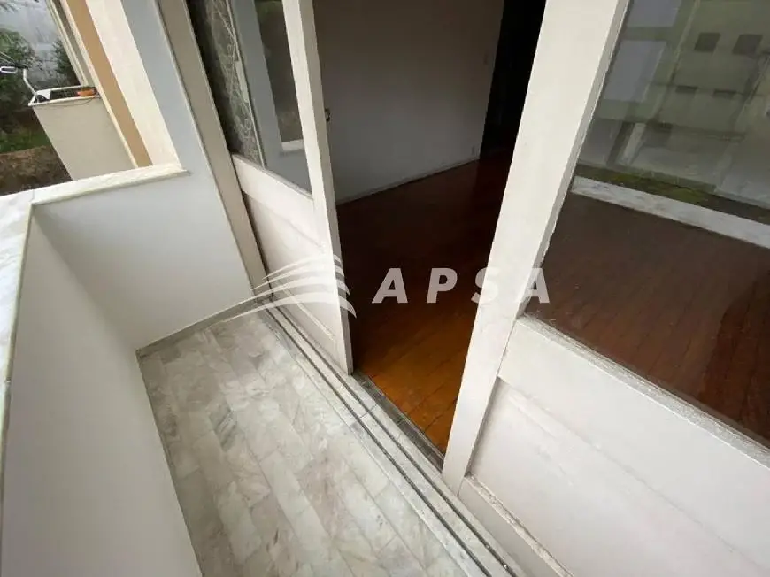 Foto 5 de Apartamento com 3 Quartos para alugar, 95m² em Chame-Chame, Salvador