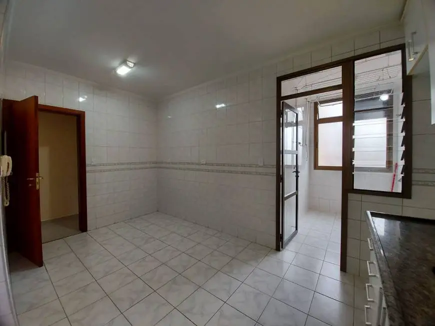 Foto 3 de Apartamento com 3 Quartos para alugar, 99m² em Jardim Aquarius, São José dos Campos