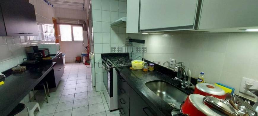 Foto 5 de Apartamento com 3 Quartos à venda, 93m² em Parque Residencial Aquarius, São José dos Campos