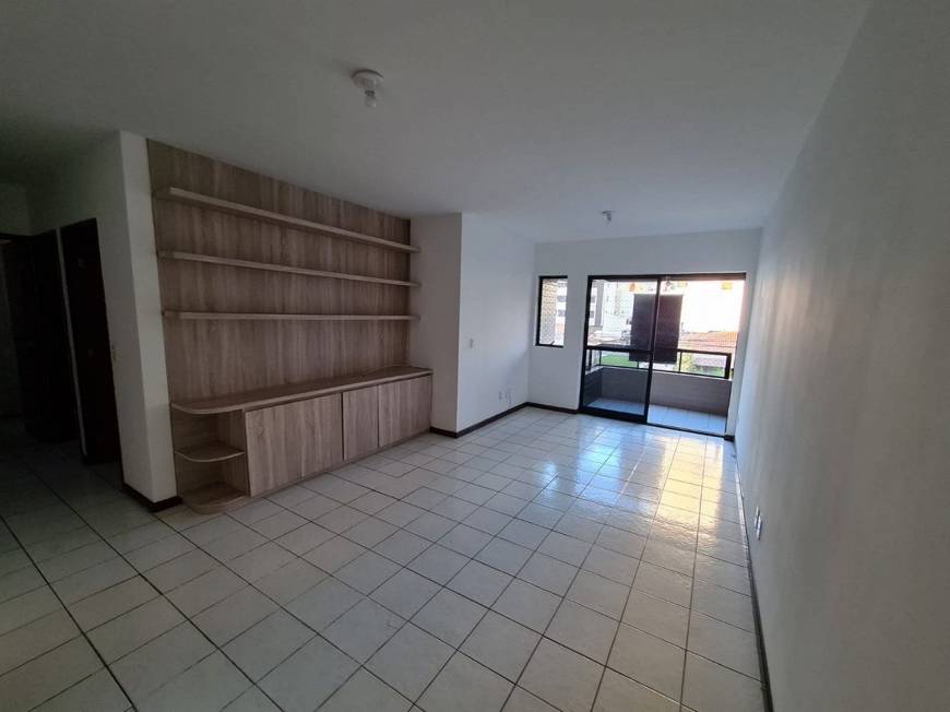 Foto 2 de Apartamento com 3 Quartos à venda, 83m² em Ponta Verde, Maceió