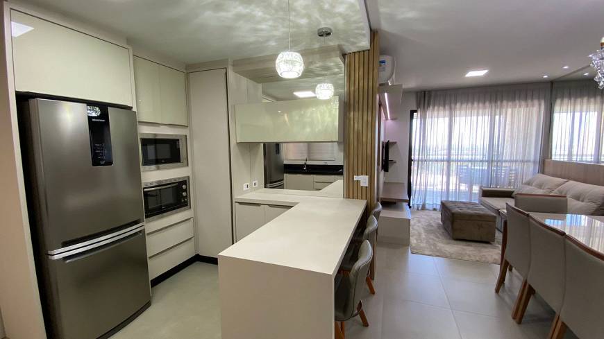 Foto 3 de Apartamento com 3 Quartos para venda ou aluguel, 96m² em Zona 07, Maringá