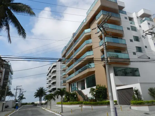 Foto 1 de Apartamento com 4 Quartos à venda, 140m² em Braga, Cabo Frio
