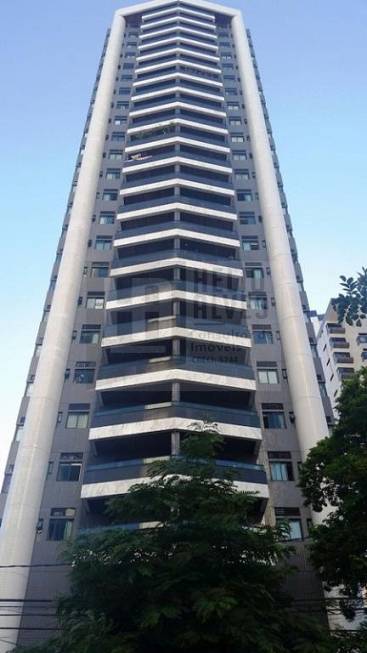Foto 1 de Apartamento com 4 Quartos à venda, 160m² em Graças, Recife