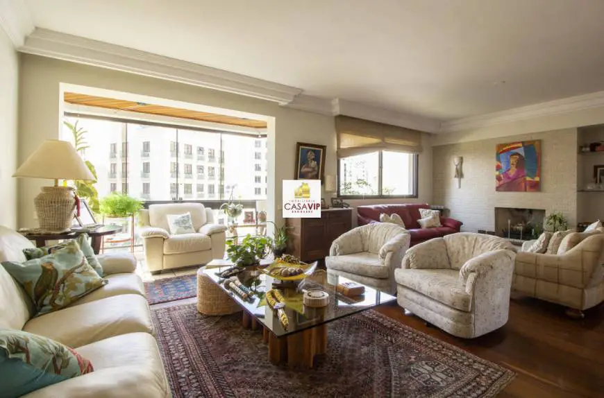 Foto 1 de Apartamento com 4 Quartos à venda, 226m² em Vila Suzana, São Paulo