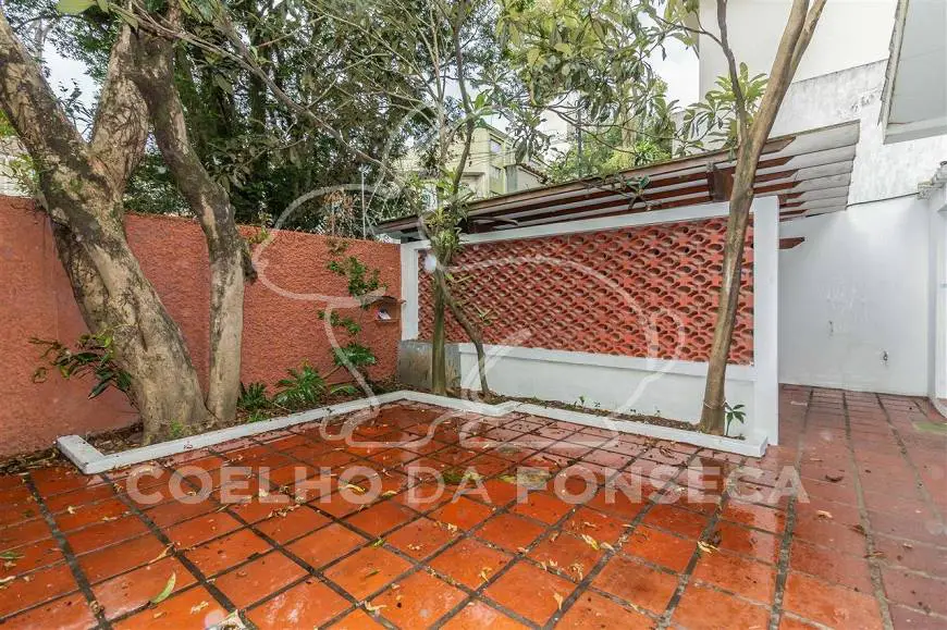 Foto 1 de Casa com 2 Quartos à venda, 121m² em Sumaré, São Paulo