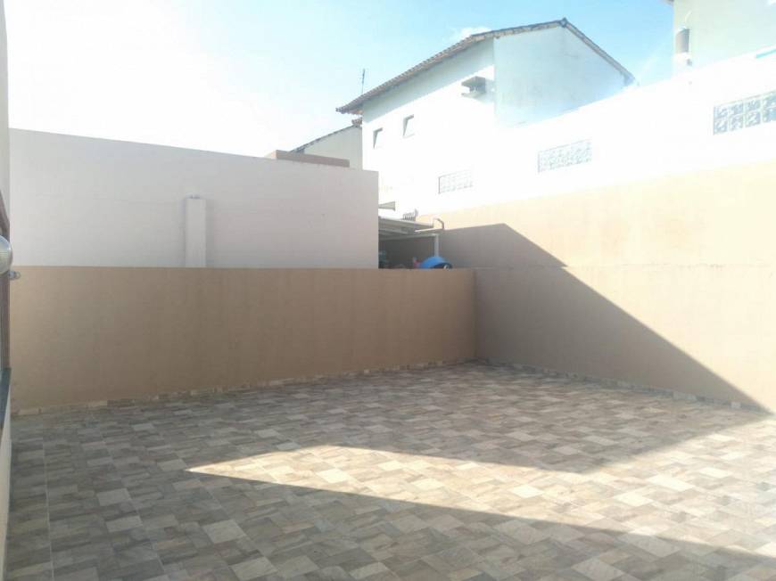 Foto 2 de Casa com 3 Quartos à venda, 90m² em Jardim Mariléa, Rio das Ostras