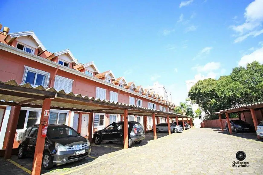 Foto 1 de Casa com 3 Quartos à venda, 107m² em Teresópolis, Porto Alegre