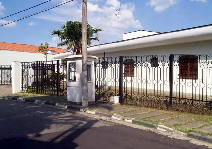 Foto 1 de Casa com 3 Quartos à venda, 700m² em Vila Galvão, Guarulhos