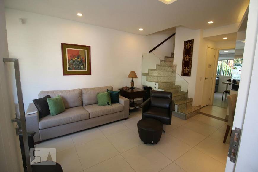 Foto 2 de Casa de Condomínio com 3 Quartos para alugar, 180m² em Freguesia, Rio de Janeiro