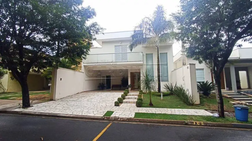 Foto 1 de Sobrado com 3 Quartos à venda, 197m² em Residencial Samambaia, São Carlos