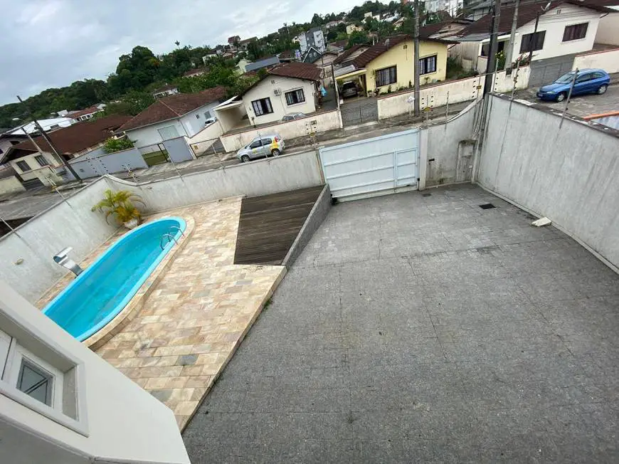 Foto 3 de Sobrado com 5 Quartos à venda, 295m² em Nova Brasília, Joinville