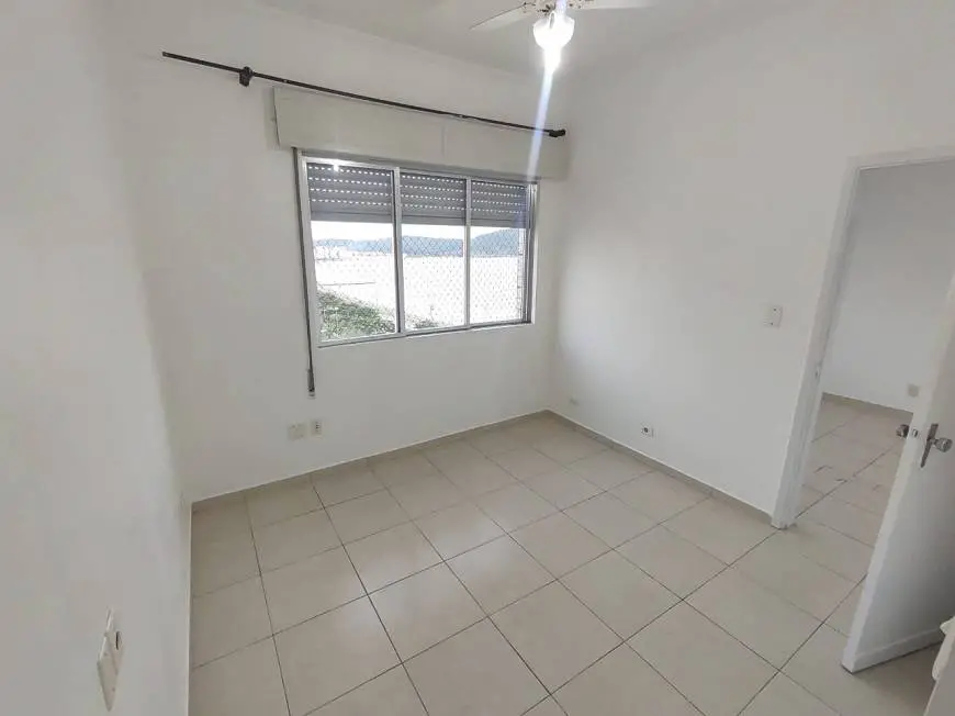 Foto 1 de Apartamento com 1 Quarto para alugar, 30m² em Embaré, Santos