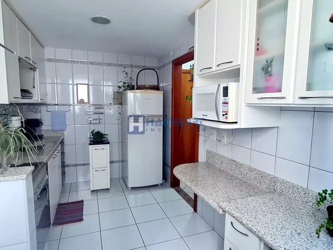 Foto 5 de Apartamento com 2 Quartos à venda, 65m² em Mata da Praia, Vitória