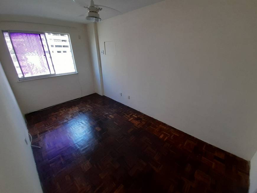 Foto 3 de Apartamento com 2 Quartos para alugar, 90m² em Candeal, Salvador
