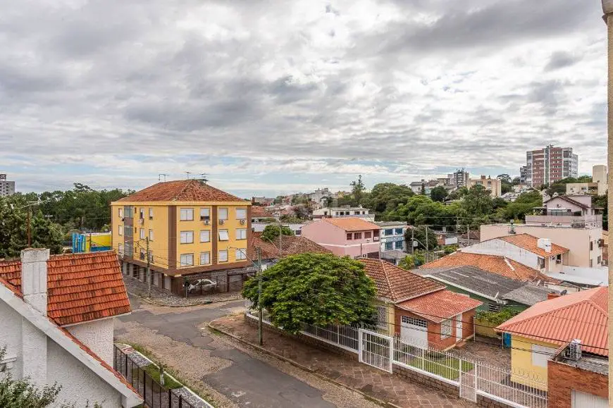 Foto 3 de Apartamento com 2 Quartos à venda, 48m² em Passo da Areia, Porto Alegre