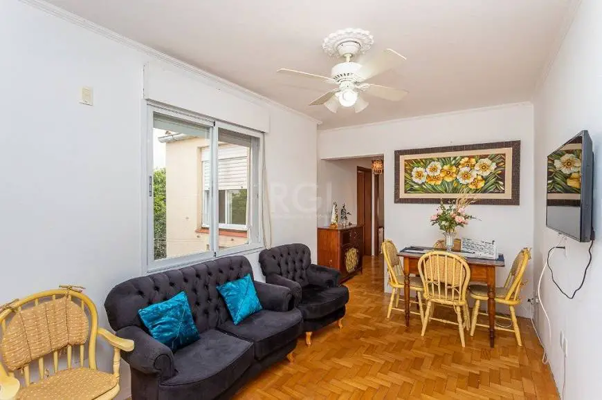 Foto 4 de Apartamento com 2 Quartos à venda, 48m² em Passo da Areia, Porto Alegre