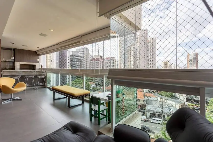 Foto 1 de Apartamento com 3 Quartos à venda, 240m² em Brooklin, São Paulo