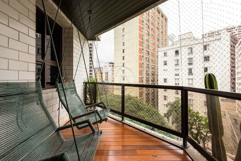 Foto 1 de Apartamento com 3 Quartos para alugar, 255m² em Jardim América, São Paulo