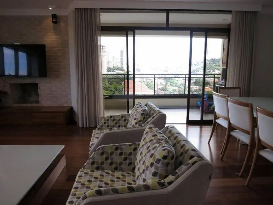 Foto 1 de Apartamento com 3 Quartos à venda, 208m² em Vila Madalena, São Paulo