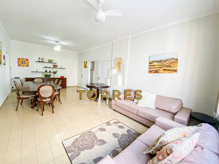 Foto 4 de Apartamento com 4 Quartos para alugar, 140m² em Praia das Pitangueiras, Guarujá